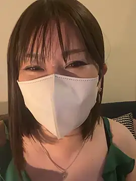 Mitsuco surflady online show from April 4, 2026, 6:38 pm