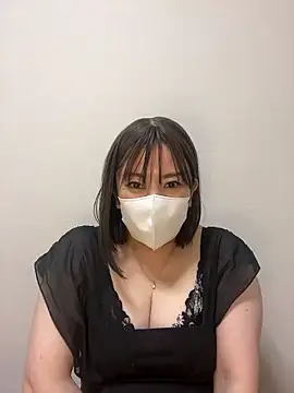 Mitsuco surflady online show from April 16, 2026, 6:30 pm