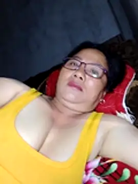 Cold-girlr12 online show from June 26, 2026, 5:23 am