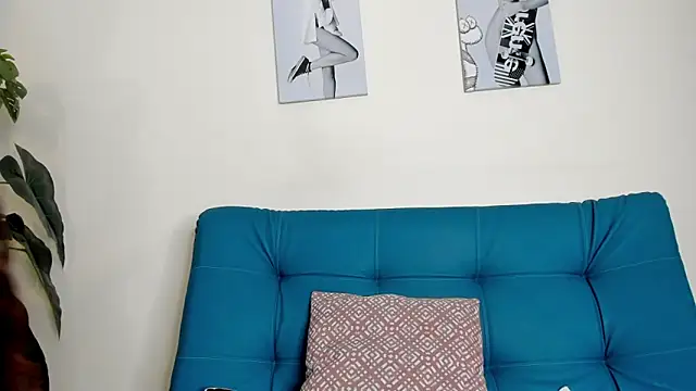 Snapshot of Victoria_Rosee chatting on February 20, 2026, 1:11 pm Victoria Rosee online show from February 20, 2026, 1:11 pm