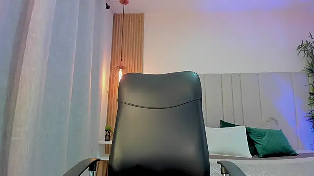Victoria Rosee online show from June 27, 2026, 1:39 pm