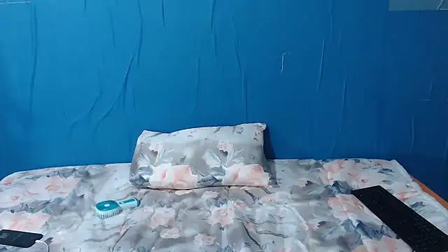 Snapshot of Tallatoya2026 chatting on February 3, 2026, 6:57 pm Tallatoya2026 online show from February 3, 2026, 6:57 pm