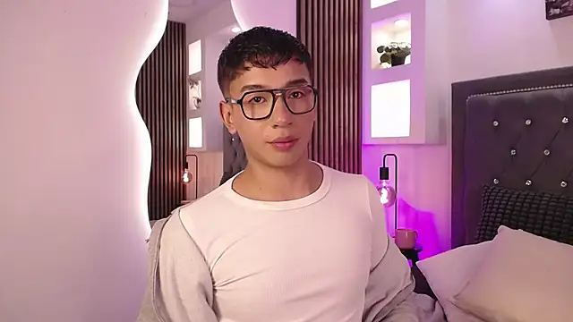 Fancy Vixen online show from March 24, 2026, 4:17 am