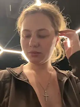 AsynaYuuki online show from February 24, 2026, 7:34 pm