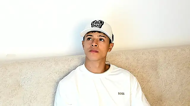 Snapshot of _Alex_Colton chatting on February 9, 2026, 10:14 pm Alex Colton online show from February 9, 2026, 10:14 pm