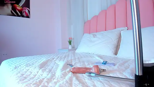 Naty Rose23 online show from February 25, 2026, 7:07 am