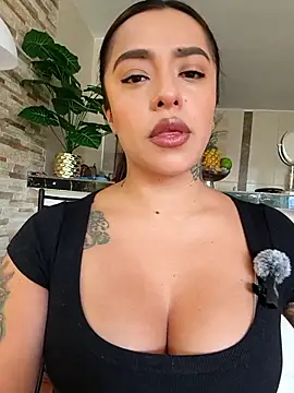 foxxy lover online show from May 1, 2026, 6:23 pm