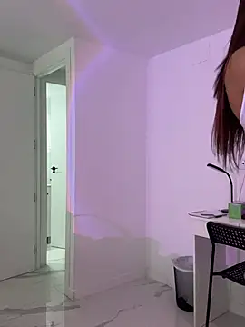 Snapshot of MelaFoxx chatting on February 6, 2026, 6:22 pm MelaFoxx online show from February 6, 2026, 6:22 pm