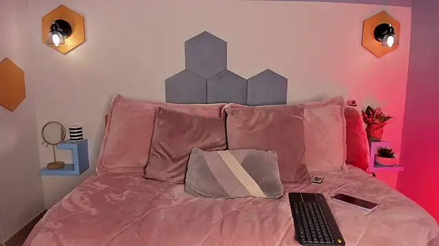 Snapshot of Afrodita_sweeet chatting on February 25, 2026, 8:40 pm Afrodita sweeet online show from February 25, 2026, 8:40 pm