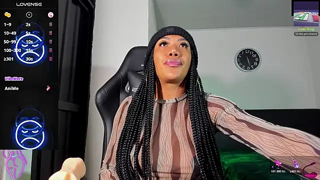 Snapshot of PilarBigCockxxx chatting on February 24, 2026, 5:27 am PilarBigCockxxx online show from February 24, 2026, 5:27 am