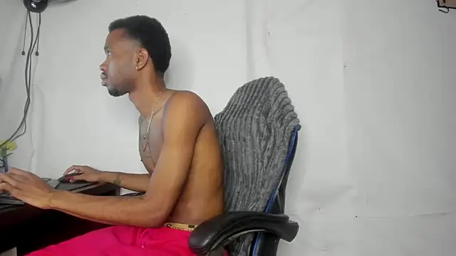 Snapshot of Kofi_exotic_2 chatting on July 12, 2026, 12:45 am Kofi exotic 2 online show from July 12, 2026, 12:45 am