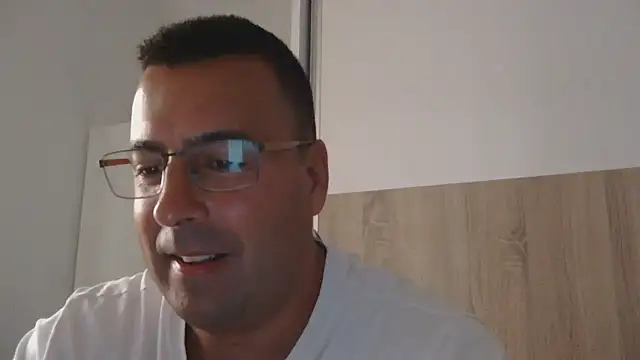 Snapshot of VanillaTime78-Jorge chatting on May 30, 2026, 8:00 am VanillaTime78-Jorge online show from May 30, 2026, 8:00 am