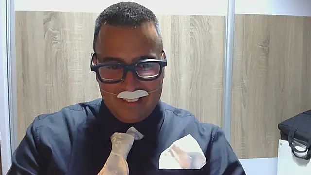Snapshot of VanillaTime78-Jorge chatting on June 14, 2026, 10:01 pm VanillaTime78-Jorge online show from June 14, 2026, 10:01 pm