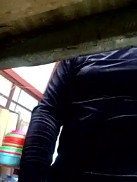 YIYI-502 online show from February 5, 2026, 8:19 am