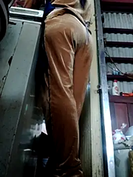 YIYI-502 online show from February 7, 2026, 4:38 am