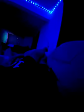 Elpnzaurio online show from March 12, 2026, 1:34 am