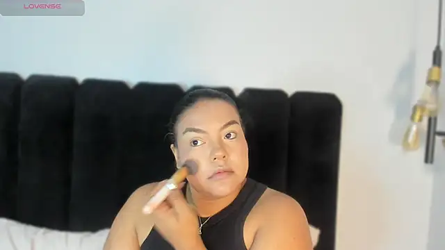 Snapshot of Amaranoir- chatting on February 24, 2026, 3:48 am Amaranoir- online show from February 24, 2026, 3:48 am