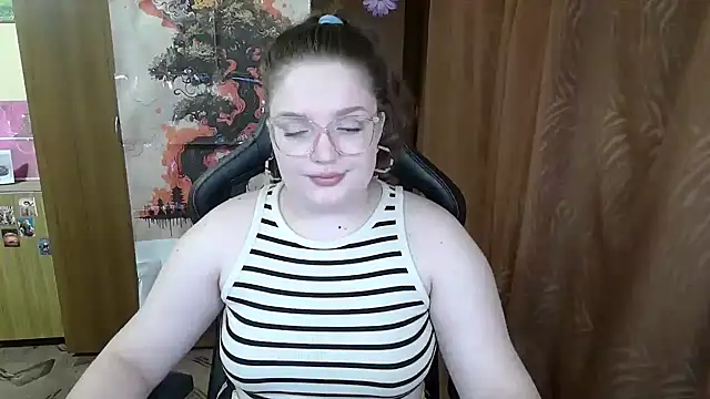 Teasing Dora online show from February 27, 2026, 10:32 pm