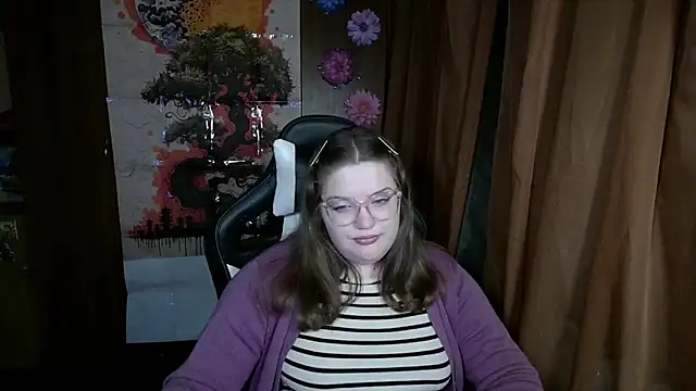 Teasing Dora online show from April 15, 2026, 8:42 pm