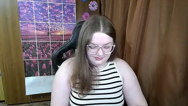 Snapshot of Teasing_Dora chatting on April 29, 2026, 10:27 pm Teasing Dora online show from April 29, 2026, 10:27 pm