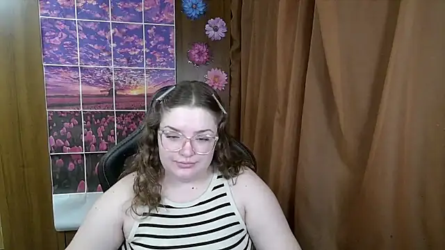 Snapshot of Teasing_Dora chatting on May 20, 2026, 10:38 pm Teasing Dora online show from May 20, 2026, 10:38 pm