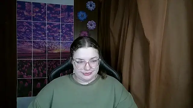 Snapshot of Teasing_Dora chatting on June 1, 2026, 7:26 pm Teasing Dora online show from June 1, 2026, 7:26 pm