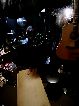 AllucyLu online show from February 15, 2026, 6:32 am