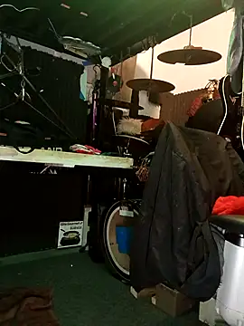 AllucyLu online show from February 22, 2026, 11:09 am