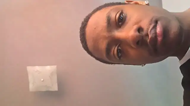 Snapshot of hormoneactivated chatting on February 17, 2026, 5:52 pm hormoneactivated online show from February 17, 2026, 5:52 pm