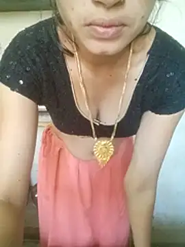 Snapshot of khushi_rawat chatting on February 8, 2026, 4:38 am khushi rawat online show from February 8, 2026, 4:38 am