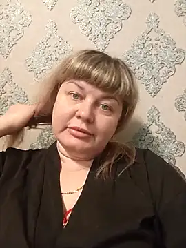 KristinaLowq online show from February 8, 2026, 2:20 pm