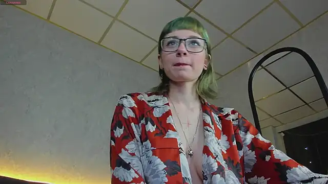 Snapshot of Scarle_Whisper chatting on February 27, 2026, 1:16 am Scarle Whisper online show from February 27, 2026, 1:16 am