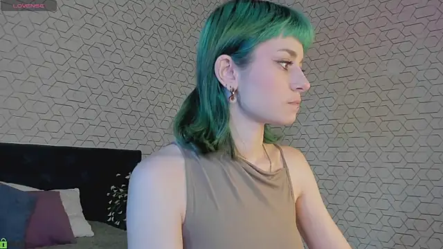 Snapshot of Scarle_Whisper chatting on April 24, 2026, 9:45 am Scarle Whisper online show from April 24, 2026, 9:45 am