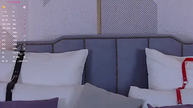 Snapshot of Treasure__Girl chatting on March 14, 2026, 10:21 am Treasure Girl online show from March 14, 2026, 10:21 am