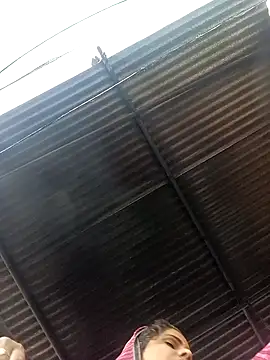 Priyakoli4568 online show from April 15, 2026, 1:56 am