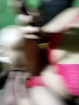 Romantic-Couple999 online show from April 15, 2026, 5:20 pm