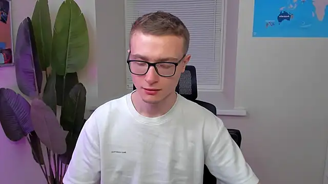 Snapshot of Emmit_Barker chatting on May 11, 2026, 11:49 am Emmit Barker online show from May 11, 2026, 11:49 am