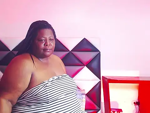 Snapshot of BigMamma_ chatting on February 22, 2026, 5:55 pm BigMamma online show from February 22, 2026, 5:55 pm