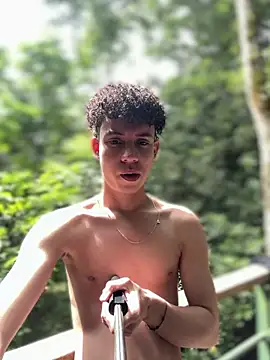 yoursexyjose online show from March 11, 2026, 7:09 pm