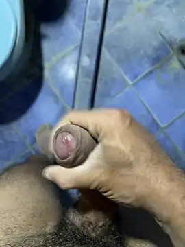 alrricmo online show from February 5, 2026, 1:54 am