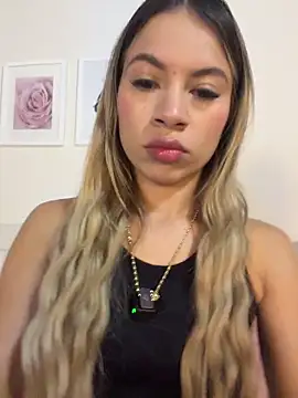 Mia Rosee1 online show from April 6, 2026, 11:16 pm