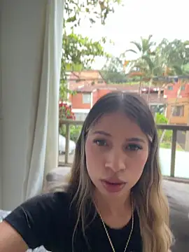 Mia Rosee1 online show from May 30, 2026, 10:51 pm