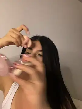 Snapshot of _HannahFox_ chatting on February 20, 2026, 11:38 pm HannahFox online show from February 20, 2026, 11:38 pm