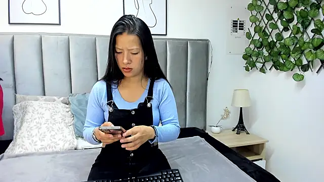 Snapshot of double_temptation_ chatting on February 25, 2026, 12:37 pm double temptation online show from February 25, 2026, 12:37 pm