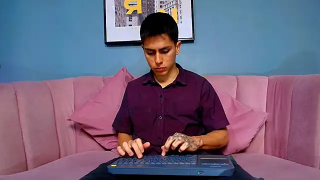 Aron pulse online show from April 17, 2026, 1:25 pm