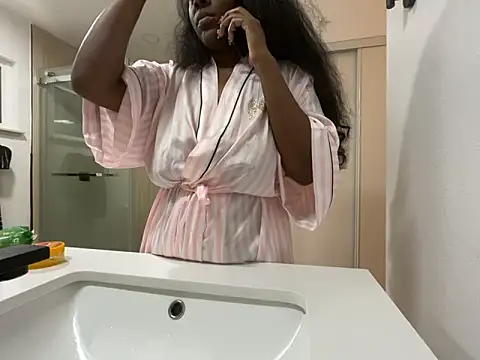 Anadia Starr online show from April 18, 2026, 2:37 am