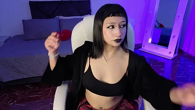 mia bloom2 online show from February 1, 2026, 3:38 am