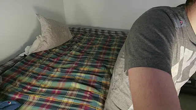 Snapshot of Begamc chatting on April 2, 2026, 6:16 pm Begamc online show from April 2, 2026, 6:16 pm