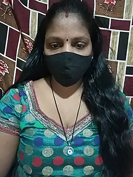 Snapshot of Parul-009 chatting on June 23, 2026, 4:43 am Parul-009 online show from June 23, 2026, 4:43 am