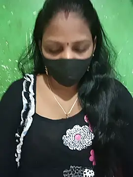 Snapshot of Parul-009 chatting on July 17, 2026, 5:36 am Parul-009 online show from July 17, 2026, 5:36 am